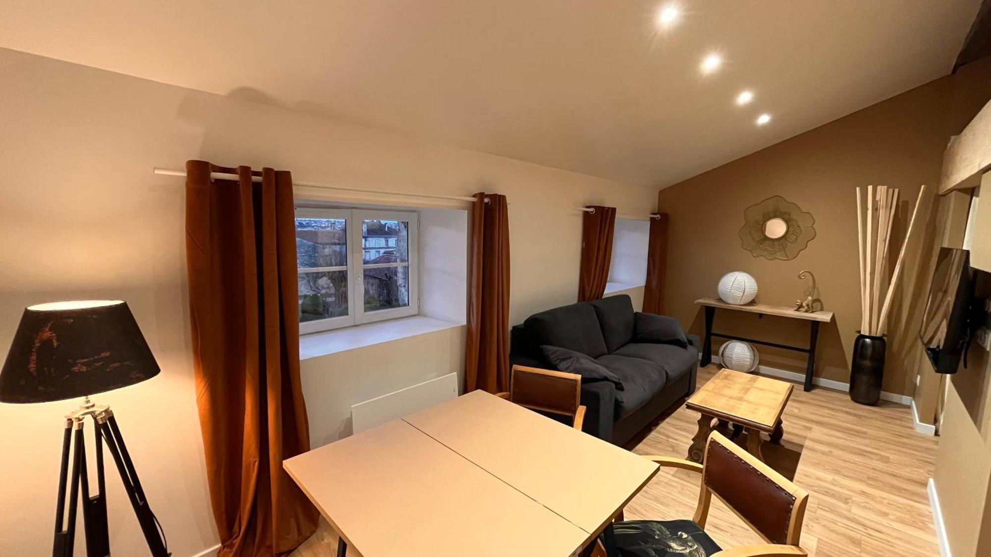 Apartment De L'houmeau - Proche Gare